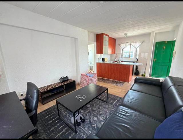 1 BEDROOM APARTMENT FOR SALE IN BRYANSTON